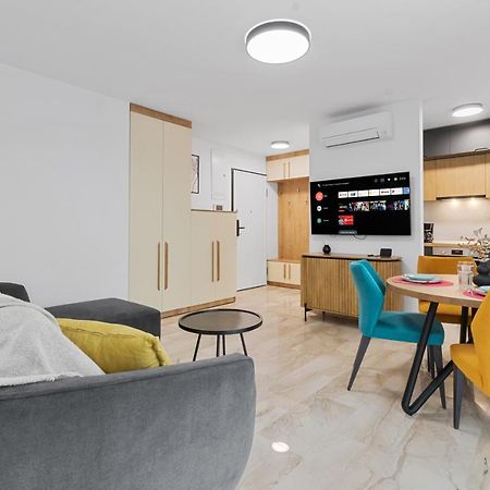 Apartament Opera Residence - Cismigiu, Eroilor, Free Private Parking Бухарест Экстерьер фото